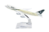1:400 16cm Boeing B747-400 PIA Metal Airplane Model Plane Toy Plane Model