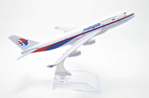 1:400 16cm Boeing B747 Malaysia Airlines Metal Airplane Model Plane Toy Plane Model