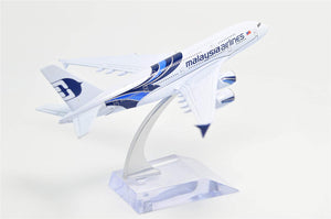 1:400 16cm Airbus A380 NEW Painting Malaysia Airlines Metal Airplane Model Plane Toy Plane Model