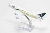 1:400 16cm Boeing B747-400 PIA Metal Airplane Model Plane Toy Plane Model